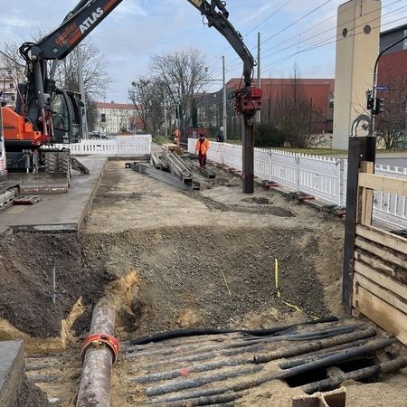 Freistehender Trägerbohlverbau für die Instandsetzung der Fernwärmeleitung in Jena